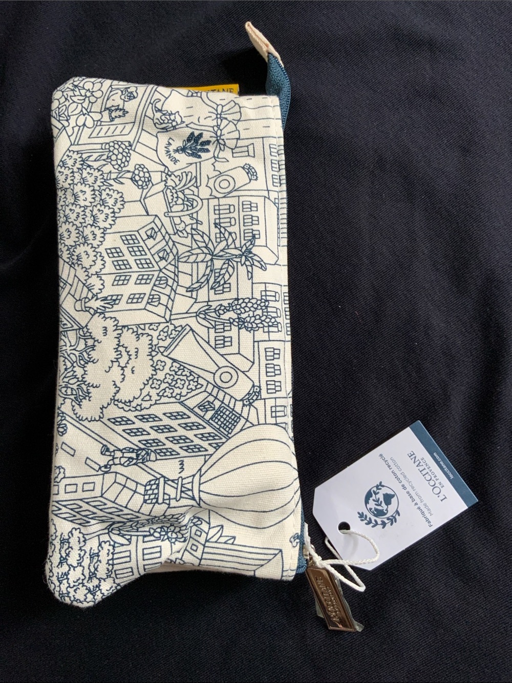 L’occitane pouch bundle of 15 deluxe samples